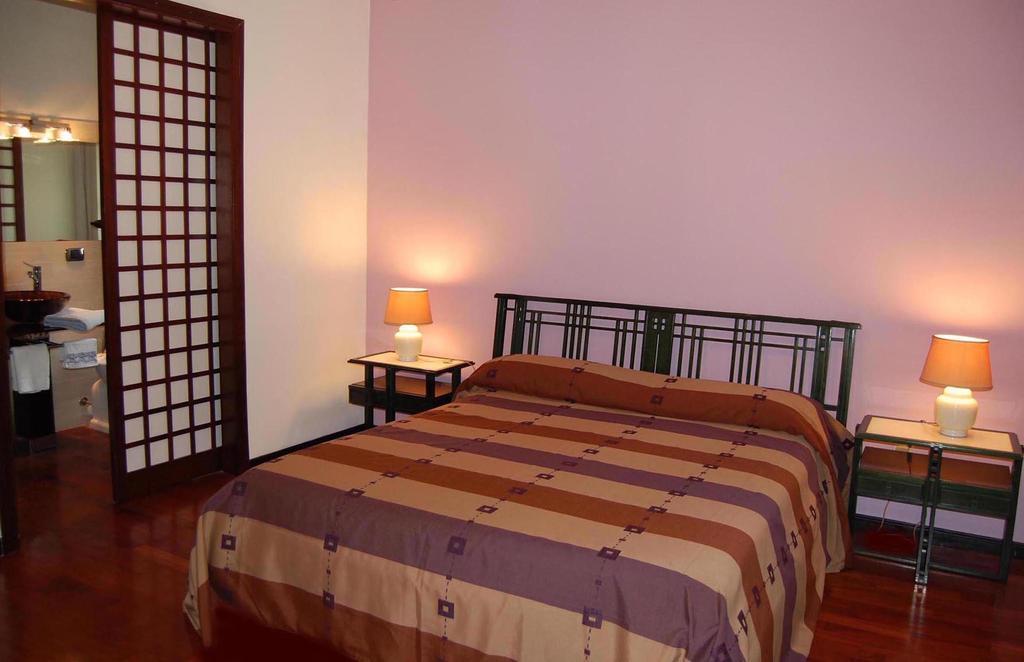 B&B Strasburgo Palermo Buitenkant foto